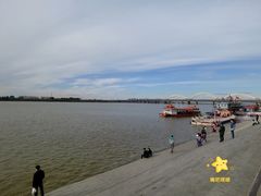 -人民防洪胜利纪念塔