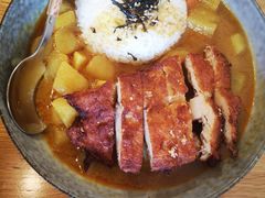 黄咖喱鸡排饭-About Bistro關於·泰式家庭料理