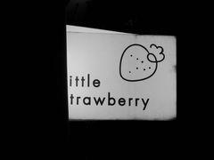 -小草莓·Little Strawberry