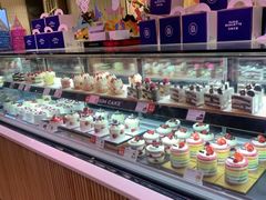 面包甜点陈列柜-巴黎贝甜(龙之梦购物中心虹口店)