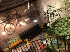 -童年小筑餐厅(申花路店)