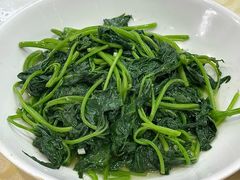 蒜蓉炒番薯叶-南沙辉记烧鸡·荔枝木炭火吊烧(旧镇店)