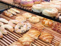 -焙丽拾光(麦凯乐直营店)