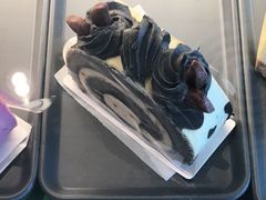 黑芝麻芝士犇犇卷-星巴克臻选(广州二沙岛文立方店)