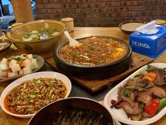 -郑件洋芋饭庄