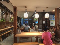 大堂-弄堂咪道-饭香·面香·馄饨香(钦州北路田尚坊店)