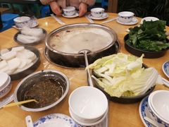 -去吃小龙虾·江湖菜·烧烤(南滨路店)