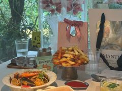 -春树下·树屋花房西餐厅(罍街AS1980店)