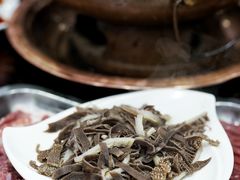 -老北京热气涮羊肉·小龙虾·烤鱼(呼玛路店)