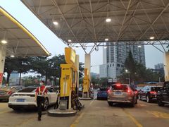 -冠德石油威程加油站