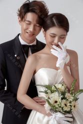-雨墨婚纱摄影工作室