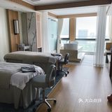 豪华占地2000平米的spa.你确定不来一下[奸笑][嘿哈]