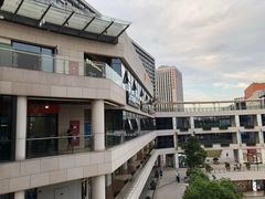 -浦江城市生活广场(江月路店)