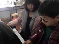 -缪斯琴行英皇小提琴.钢琴.吉他(张江店)