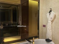 -天津京基皇冠假日酒店
