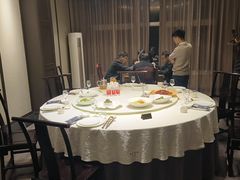 -梅花香里大酒店(郁金香路店)