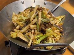 -黄泥岗·地道湖北菜(奥特莱斯店)