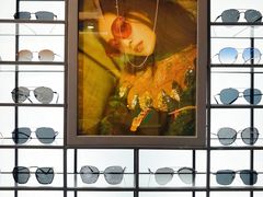 -回瑞眼镜·蔡司·依视路官方授权店(广益路万达店)