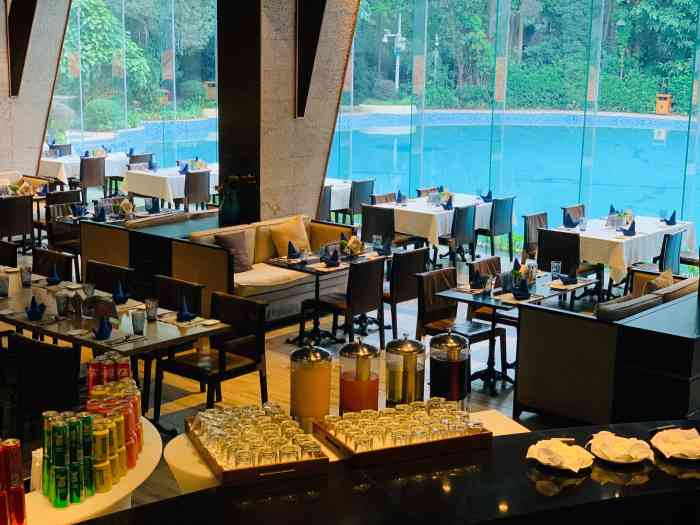 隐秀山居酒店·poolside house 池畔餐厅