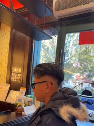-东方先生国潮男士理发馆