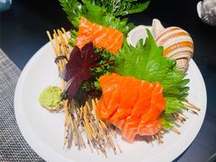 三文鱼刺身-山上下日本料理(万象城店)