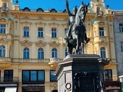 -耶拉契奇总督广场