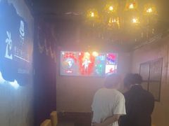 -荒岛实景沉浸密室(江汉路1店)
