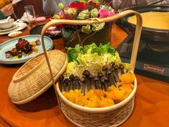 美庐特色翅汤雪花肥牛-丽晶美庐·玉兰餐厅