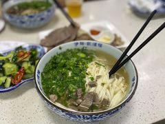 牛肉拉面加牛肉-伊祥·敦煌楼