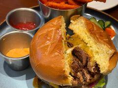 牛脸肉汉堡-bluefrog蓝蛙(悠唐购物中心店)