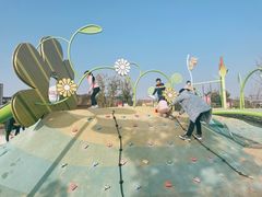 -季高兔窝窝亲子园(上海薰衣草公园店)