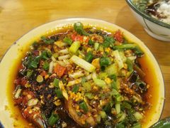 -拈签一笑黄牛肉辣卤串串