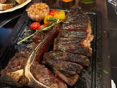 -斯普汇生蚝牛排馆(中骏世界城店)