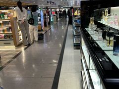 -日上免税行(浦东机场五店)