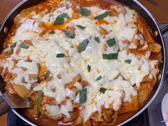 -亲昵春川鸡排(韩国美食街店)