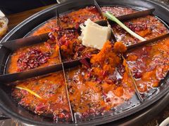 -艾嬢七八九老火锅(37年李子坝店)