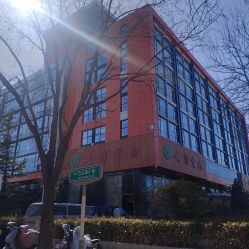 -北京七彩云南翡翠珠宝旗舰店(月坛店)