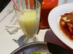-阿瓦山寨·湘菜现炒·剁椒鱼头王(咸阳总店)