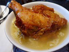 鸡排公仔面-荷里活餐厅