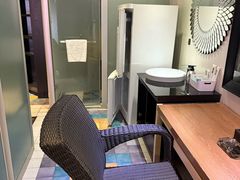 -喜鹊愉家酒店(郑州曼哈顿博览中心地铁站店)