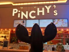 -Pinchy's Lobster & Champagne Bar