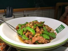 -费大厨辣椒炒肉(万家丽一店)