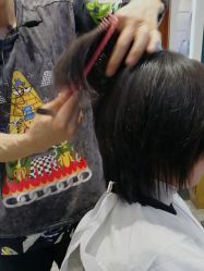 -卡尔诗·科技美肤连锁