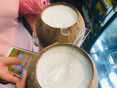 -椰爺爺·椰子冻砵仔糕