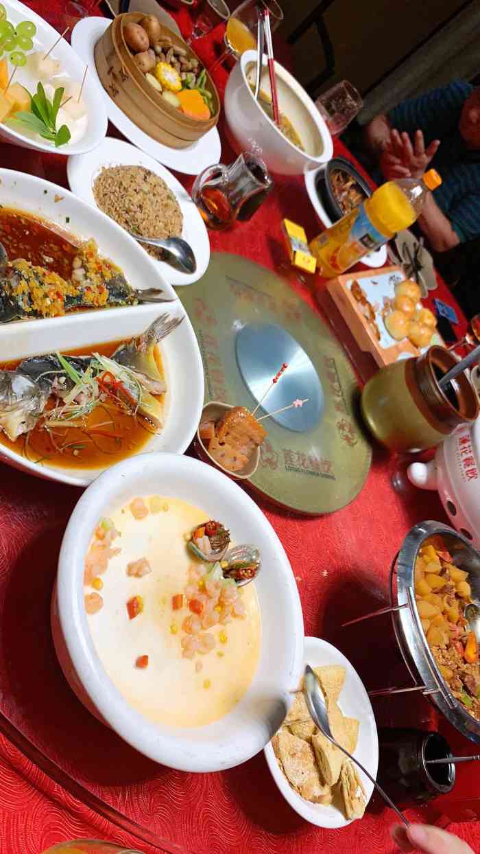 莲花餐饮(朱雀店)-"平价黑珍珠,陕南风味约起. 位置:点评.