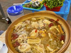 -广味炭炉鸡煲(宝业路分店)