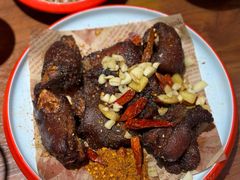 辣卤猪手-老闵田螺馆·南昌市井菜·特色小吃(总店)