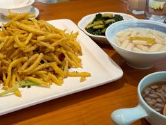 -莲餐厅·湖北菜·潜江小龙虾店(愚园路店)