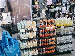 -迪卡侬(顺峰山店)