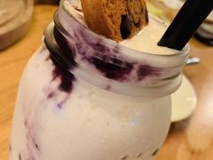 蓝莓遇上干奶酪-MR.ROCKY洛奇先生RESTAURANT&BAR(宝安壹方城店)